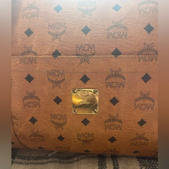 MCM Munchen Cognac Visetos Signature Leather and Canvas XXL Travel Tote Bag RARE - Picture 3 of 14